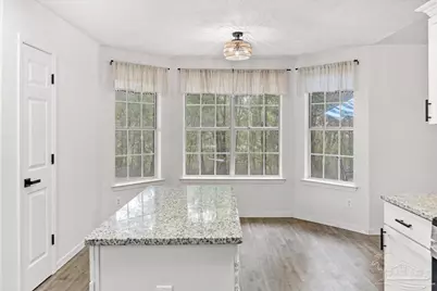 3905 Deerwood Cir, Pace, FL 32571 - Photo 16