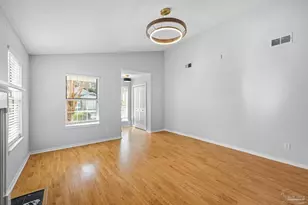 3502 Silvertree Ln, Pensacola, FL 32504 - Photo 8