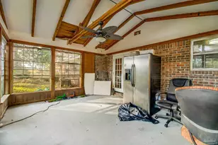 6195 Tisdale Ln, Pensacola, FL 32526 - Photo 16