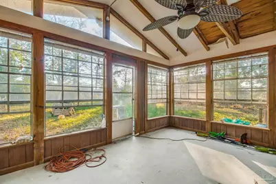 6195 Tisdale Ln, Pensacola, FL 32526 - Photo 14