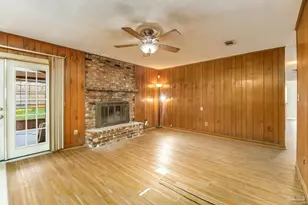 6195 Tisdale Ln, Pensacola, FL 32526 - Photo 4