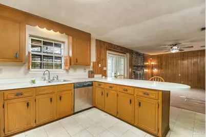 6195 Tisdale Ln, Pensacola, FL 32526 - Photo 6