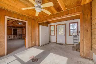 4960 Hyatt Ln, Pace, FL 32571 - Photo 16