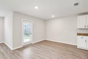 5964 Laurel Oak Dr, Pensacola, FL 32526 - Photo 12