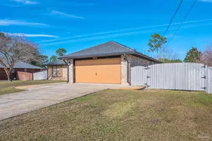 6912 Leisure St, Navarre, FL 32566 - Photo 2