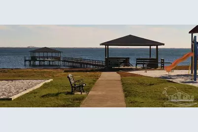 7292 Broadmoor St, Navarre, FL 32566 - Photo 6