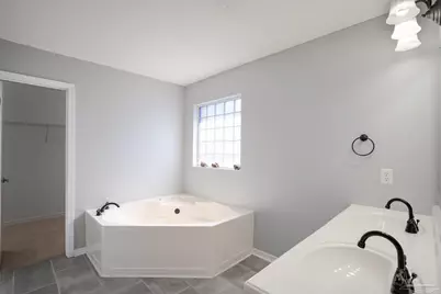 7292 Broadmoor St, Navarre, FL 32566 - Photo 38