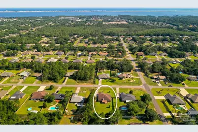 7292 Broadmoor St, Navarre, FL 32566 - Photo 4