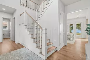 803 Bayshore Dr, Pensacola, FL 32507 - Photo 10