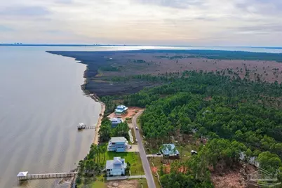 1101 Oyster Bay Dr, Milton, FL 32583 - Photo 12