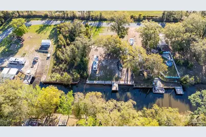 317 Katie St, Milton, FL 32583 - Photo 8