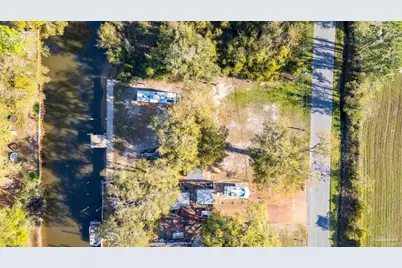 317 Katie St, Milton, FL 32583 - Photo 8