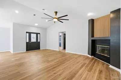 1000 Heathrow Dr, Cantonment, FL 32533 - Photo 12