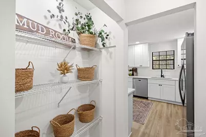 2828 Mandeville Ln, Pensacola, FL 32526 - Photo 8