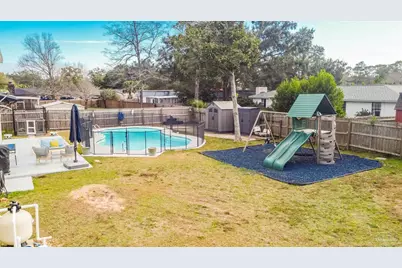4261 Obregon Dr, Pensacola, FL 32504 - Photo 14