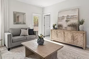 8142 Fox Hunt Dr, Milton, FL 32583 - Photo 4