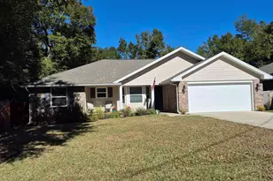 2102 Fairchild St, Pensacola, FL 32504 - Photo 1