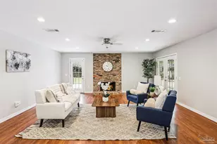 994 Great Oaks Dr, Gulf Breeze, FL 32563 - Photo 6