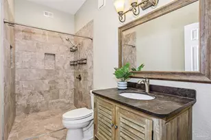 994 Great Oaks Dr, Gulf Breeze, FL 32563 - Photo 14