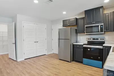 1002 W Yonge St, Pensacola, FL 32501 - Photo 6