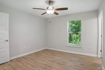 1002 W Yonge St, Pensacola, FL 32501 - Photo 12