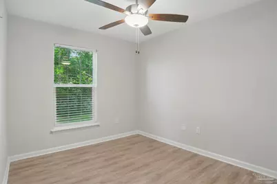 1002 W Yonge St, Pensacola, FL 32501 - Photo 14