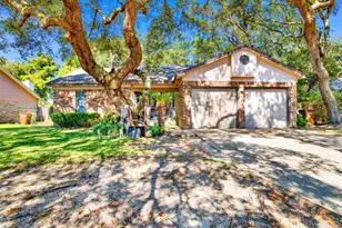 2718 Summertree Ln, Gulf Breeze, FL 32563 - Photo 22