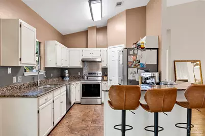 2718 Summertree Ln, Gulf Breeze, FL 32563 - Photo 8