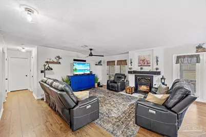 5637 Camellia Ave, Milton, FL 32570 - Photo 4