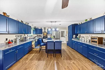 5637 Camellia Ave, Milton, FL 32570 - Photo 10