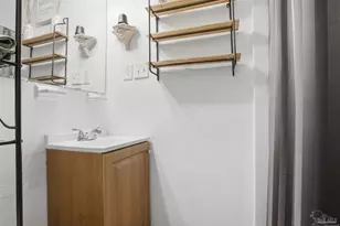 6351 Judkins Dr, Pensacola, FL 32504 - Photo 12