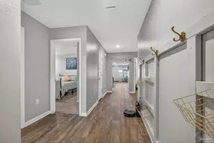 5578 Galahad Trl, Milton, FL 32583 - Photo 4