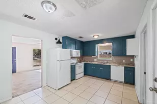 3936 Elmcrest Dr, Pensacola, FL 32504 - Photo 16