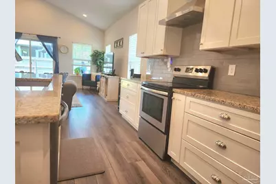 1829 North 8th Ave, Pensacola, FL 32503 - Photo 6