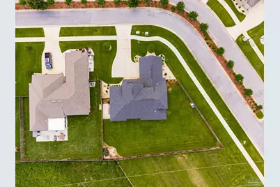 6044 Huntington Creek Blvd, Pensacola, FL 32526 - Photo 2