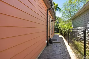 323 N Reus St, Pensacola, FL 32501 - Photo 6