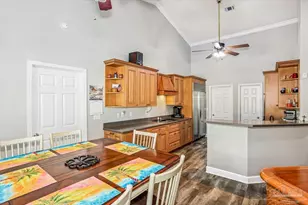 1000 Coronado Ct, Gulf Breeze, FL 32563 - Photo 10