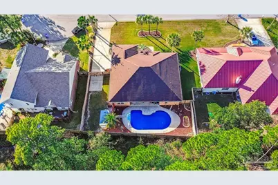 1000 Coronado Ct, Gulf Breeze, FL 32563 - Photo 2