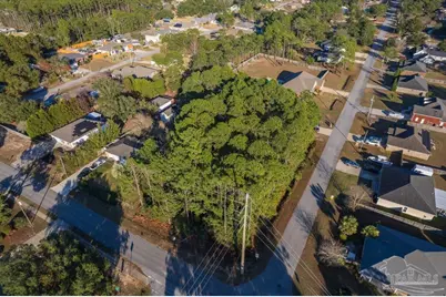 2182 Avenida De Sol, Navarre, FL 32566 - Photo 2