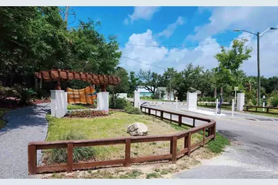 5433 North Shore Rd, Pensacola, FL 32507 - Photo 8