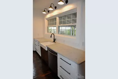 4600 Forsyth St, Milton, FL 32583 - Photo 12