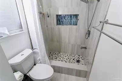 2143 Yardley Cir, Pensacola, FL 32526 - Photo 16