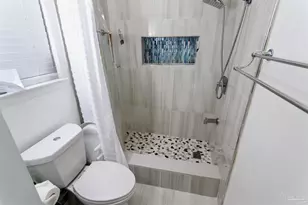 2143 Yardley Cir, Pensacola, FL 32526 - Photo 16