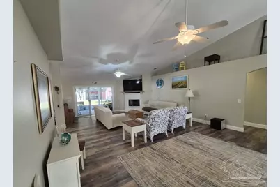 1960 Amhurst Ct, Navarre, FL 32566 - Photo 4