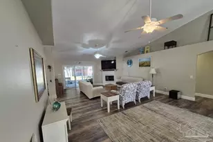 1960 Amhurst Ct, Navarre, FL 32566 - Photo 4