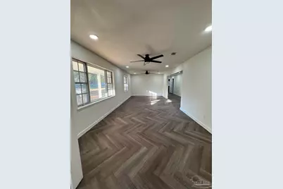 5520 Jones St, Milton, FL 32570 - Photo 2