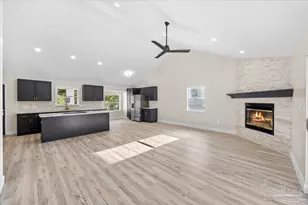 3111 Holley Point Rd, Navarre, FL 32566 - Photo 14