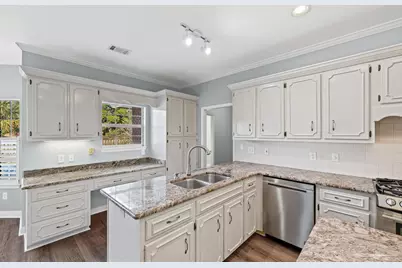 4550 La Jolla, Pensacola, FL 32504 - Photo 10