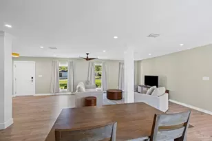 309 Dolphin St, Gulf Breeze, FL 32561 - Photo 12