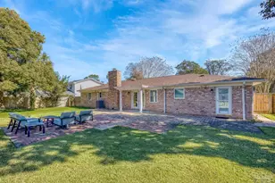 309 Dolphin St, Gulf Breeze, FL 32561 - Photo 38